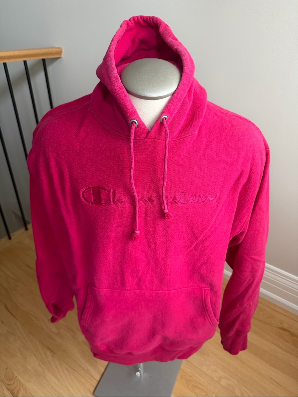 Champion Men’s Hooded Sweatshirt in Hot Pink